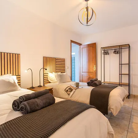 Apartment El Pico La Santa