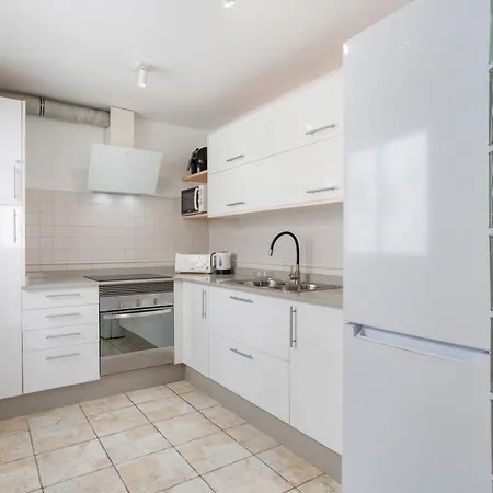 Apartment El Pico La Santa