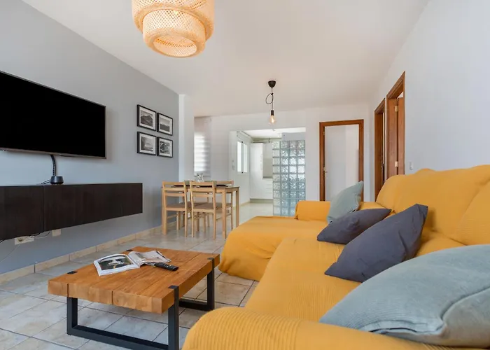 Apartment El Pico *
